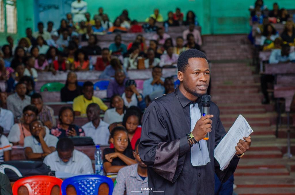 Fissure in Sandstone